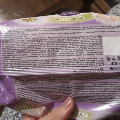 Sensitive care baby wipes with almond milk - Ingredients