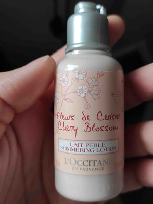 shimmering lotion l'occitane - Product