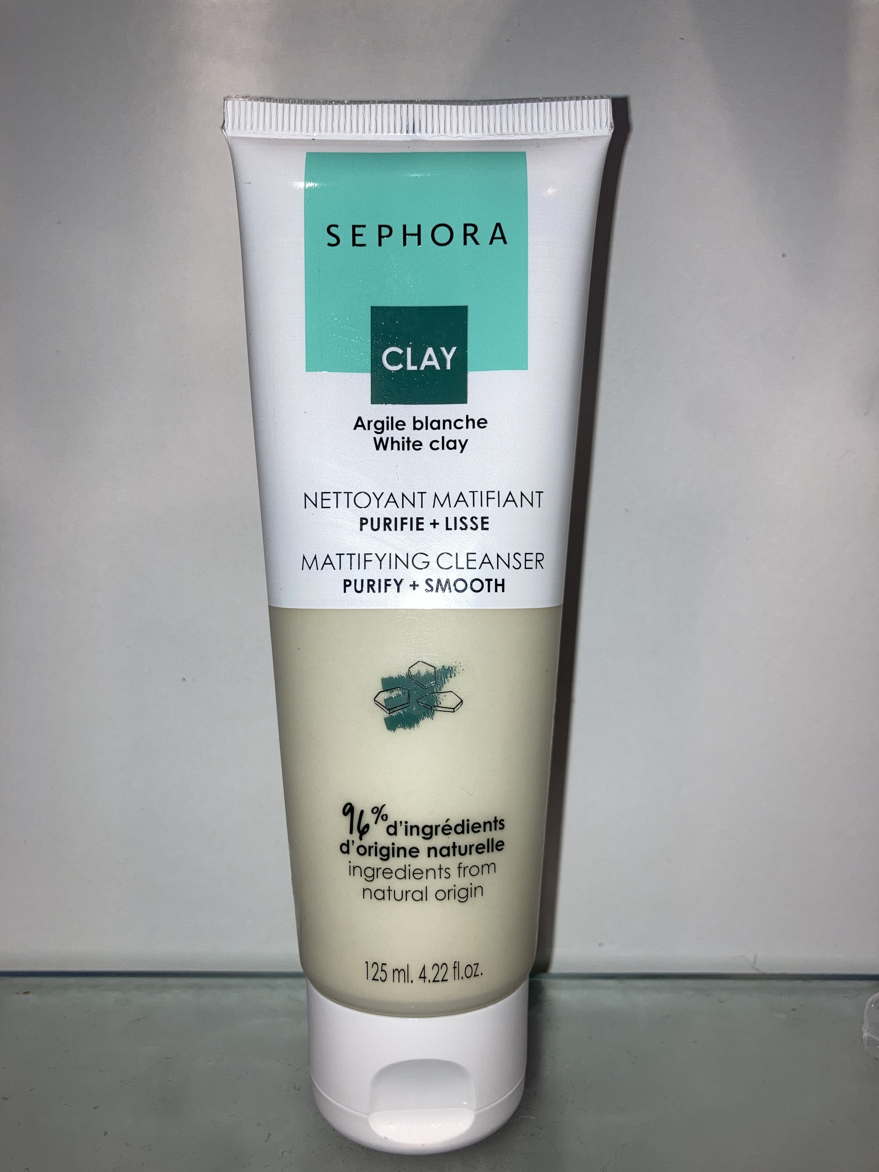 White Clay Mattifying Cleanser - Product - fr