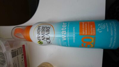 Uv Water visage et corps Fps 50 - Product