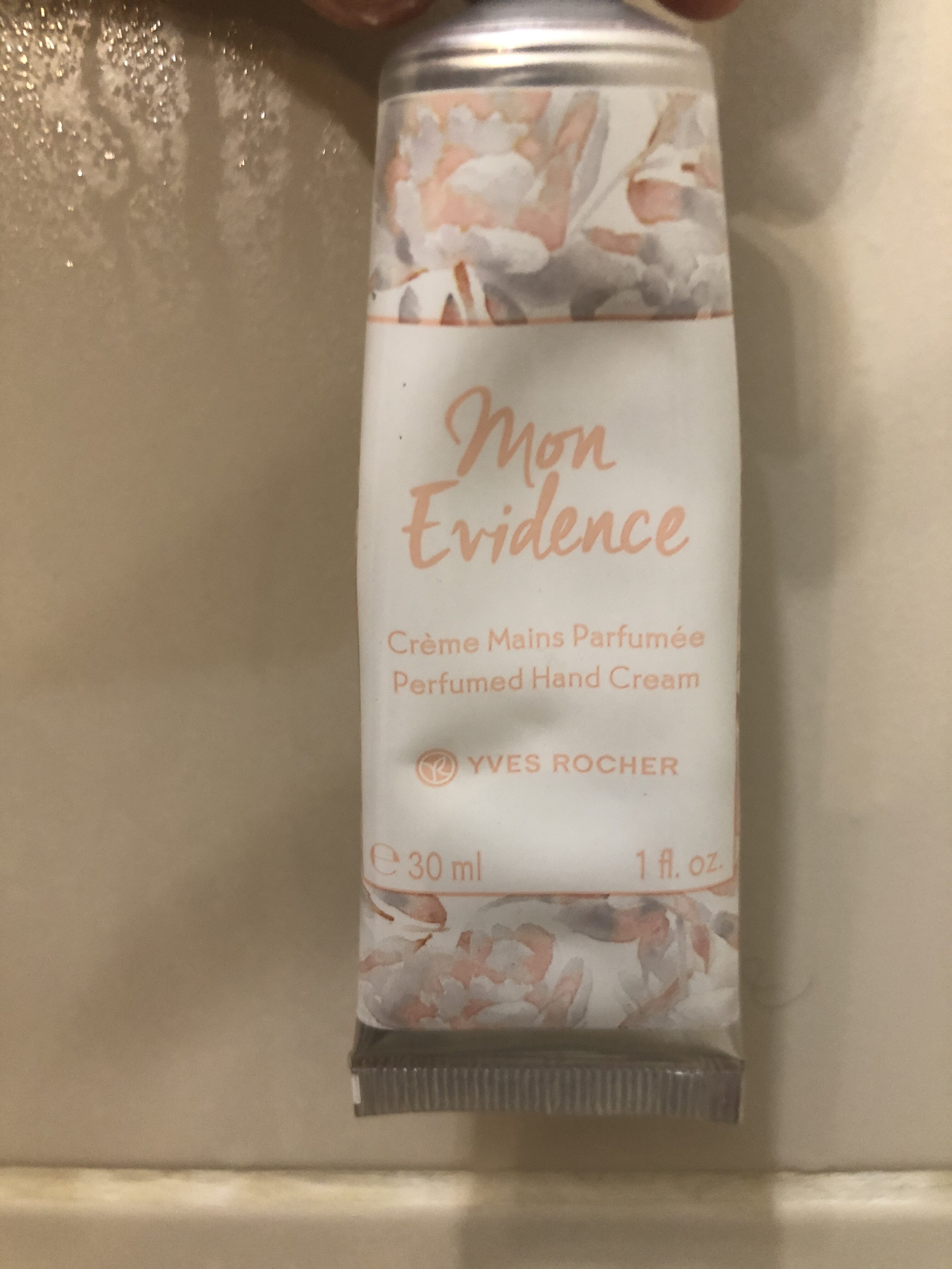 Crème mains parfumée - Product - fr