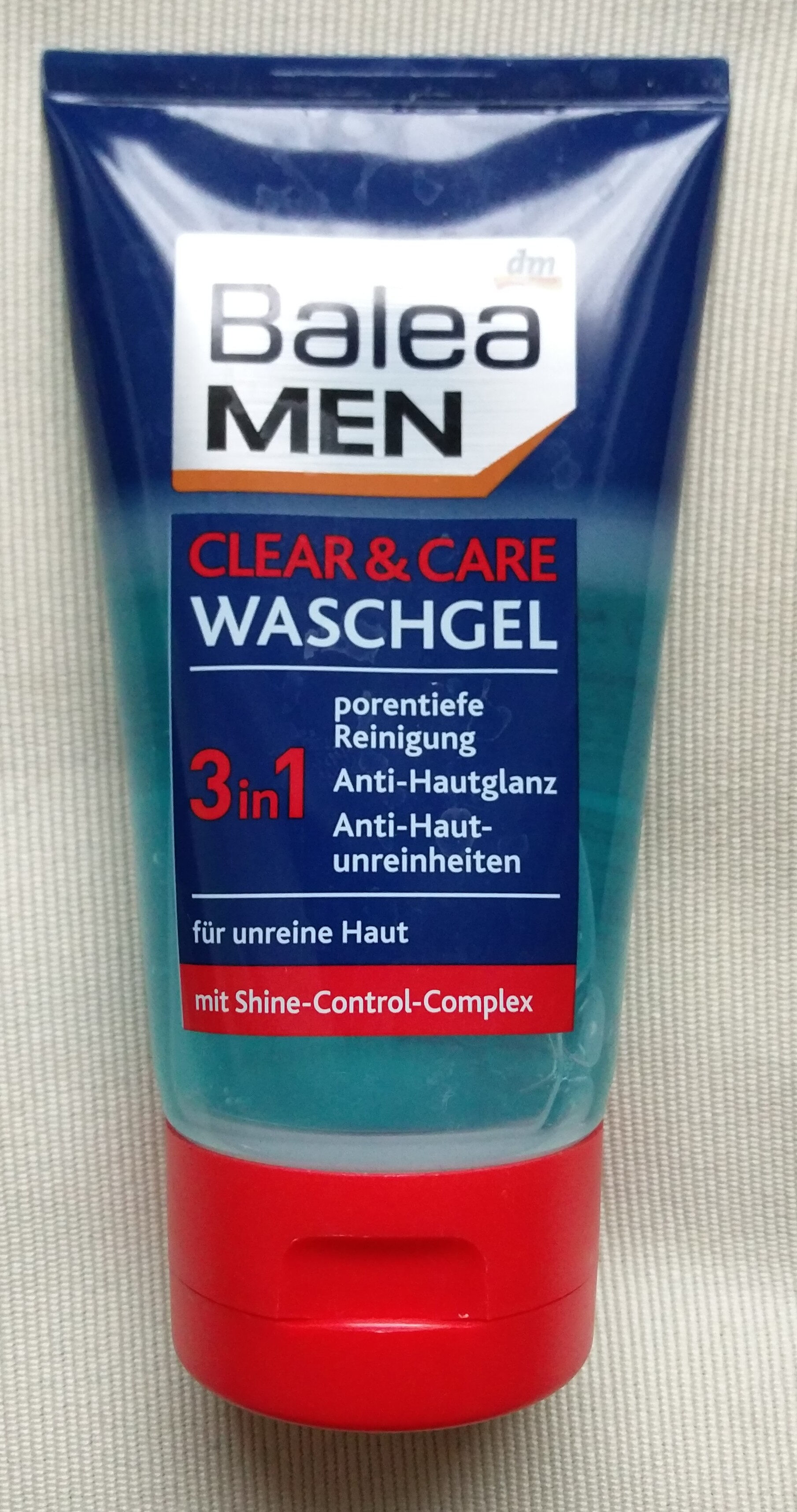 Clear & Care Waschgel (3 in 1, für unreine Haut) - Produit - de