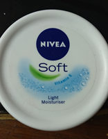 Nivea Soft Light Moisturiser - Продукт - en