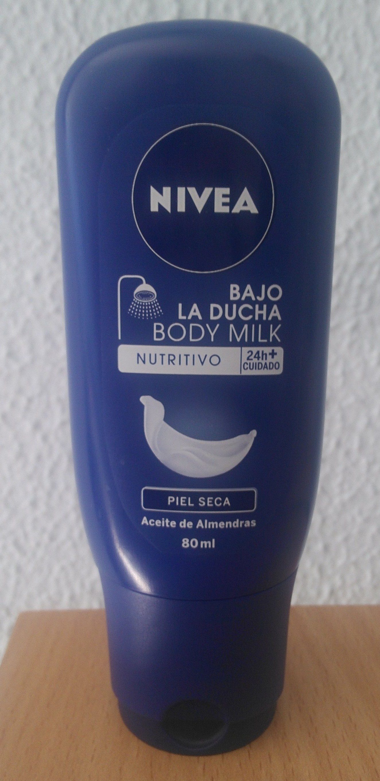 En la madrugada trigo Aleta Nivea bajo la ducha body milk - 80 g