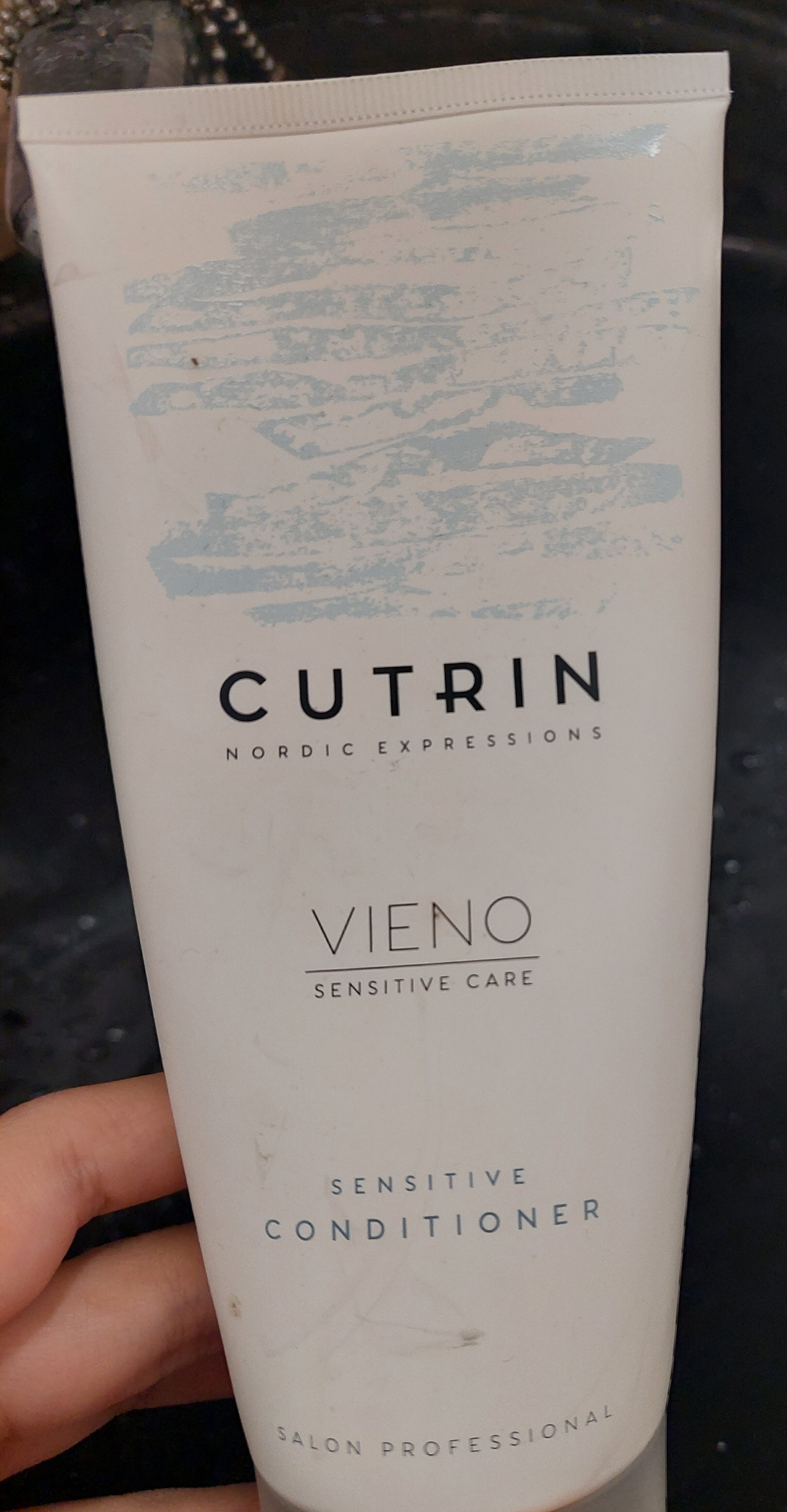 CURTIN - Produkt - en