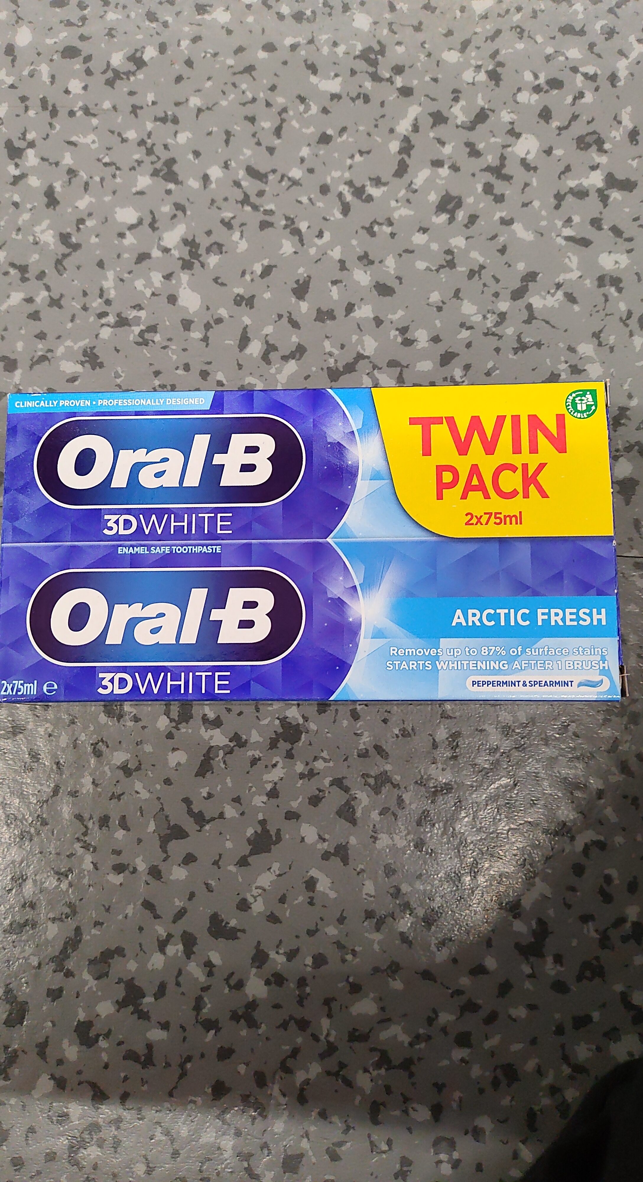 Oral-B 3D White Twin Pack - Tuote - en