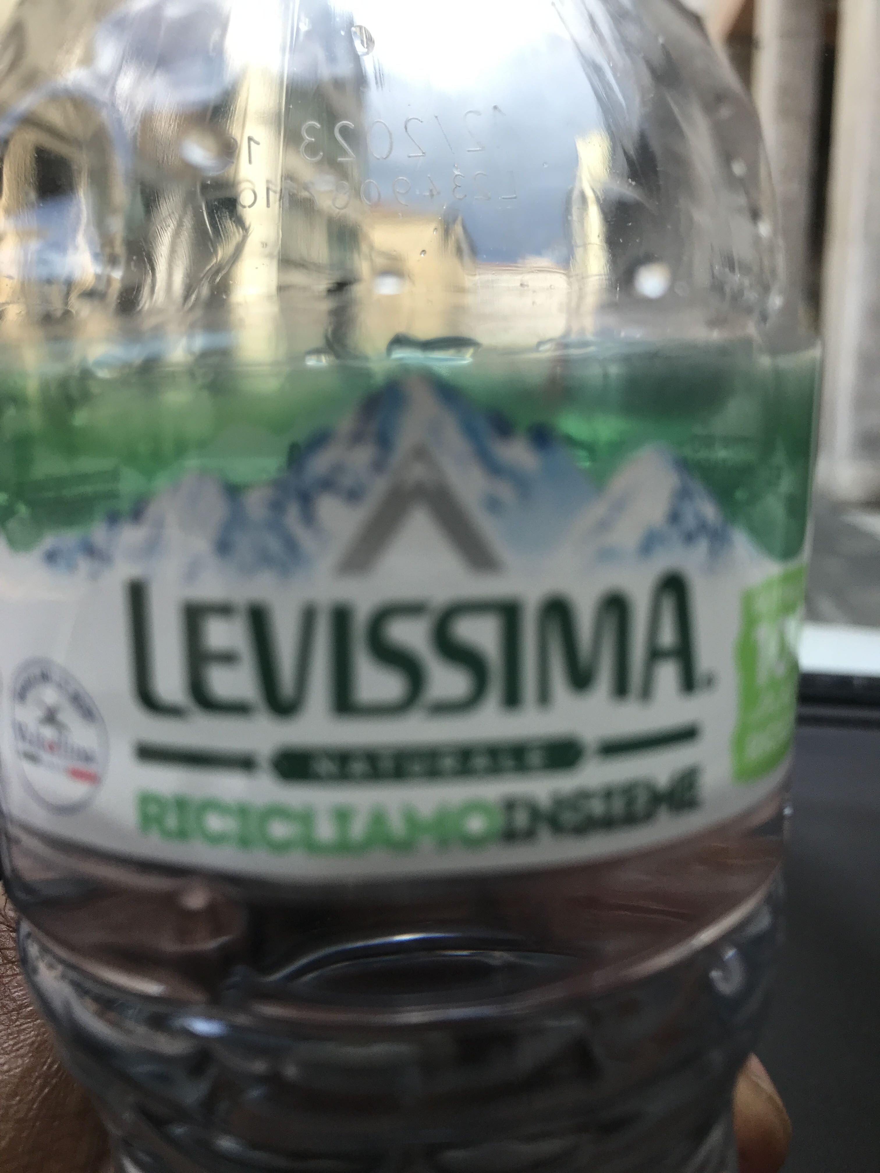Acqua minerale Levissima - Tuote - it