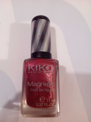 Magnetic nail lacquer - 1