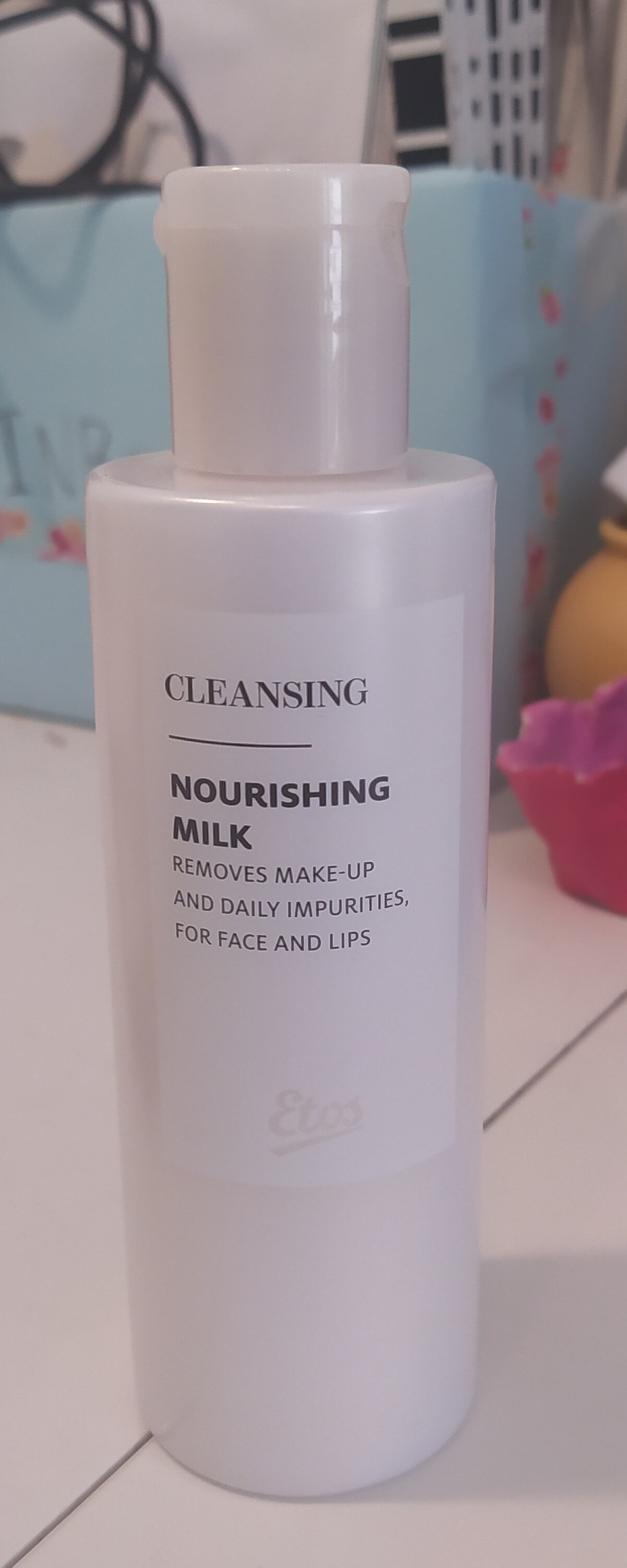 Cleansing Nourishing Milk - Produit - en