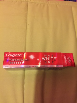 Colgate Max white one - Tuote - fr