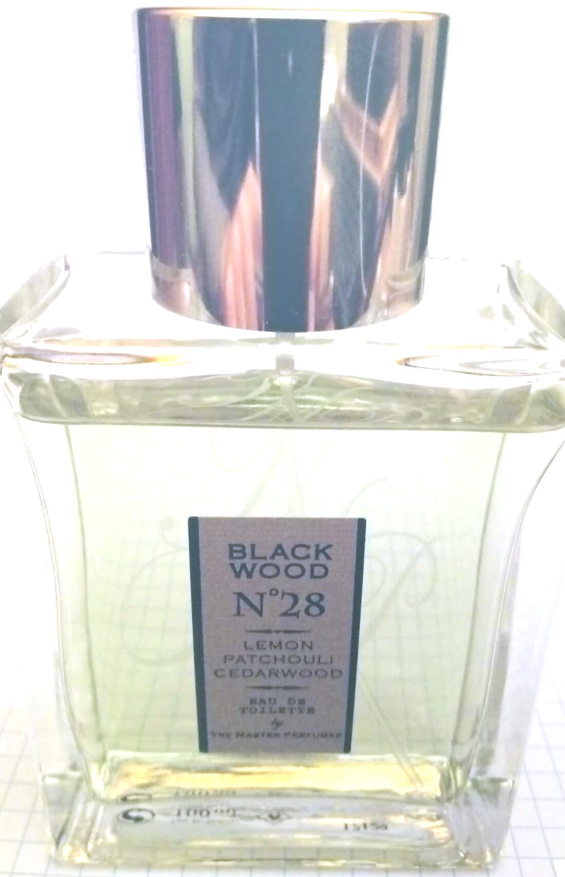 Black Wood No 28 - Product - en