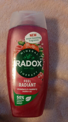 Radox strawberry and rasberry shower gel - Produkt - en