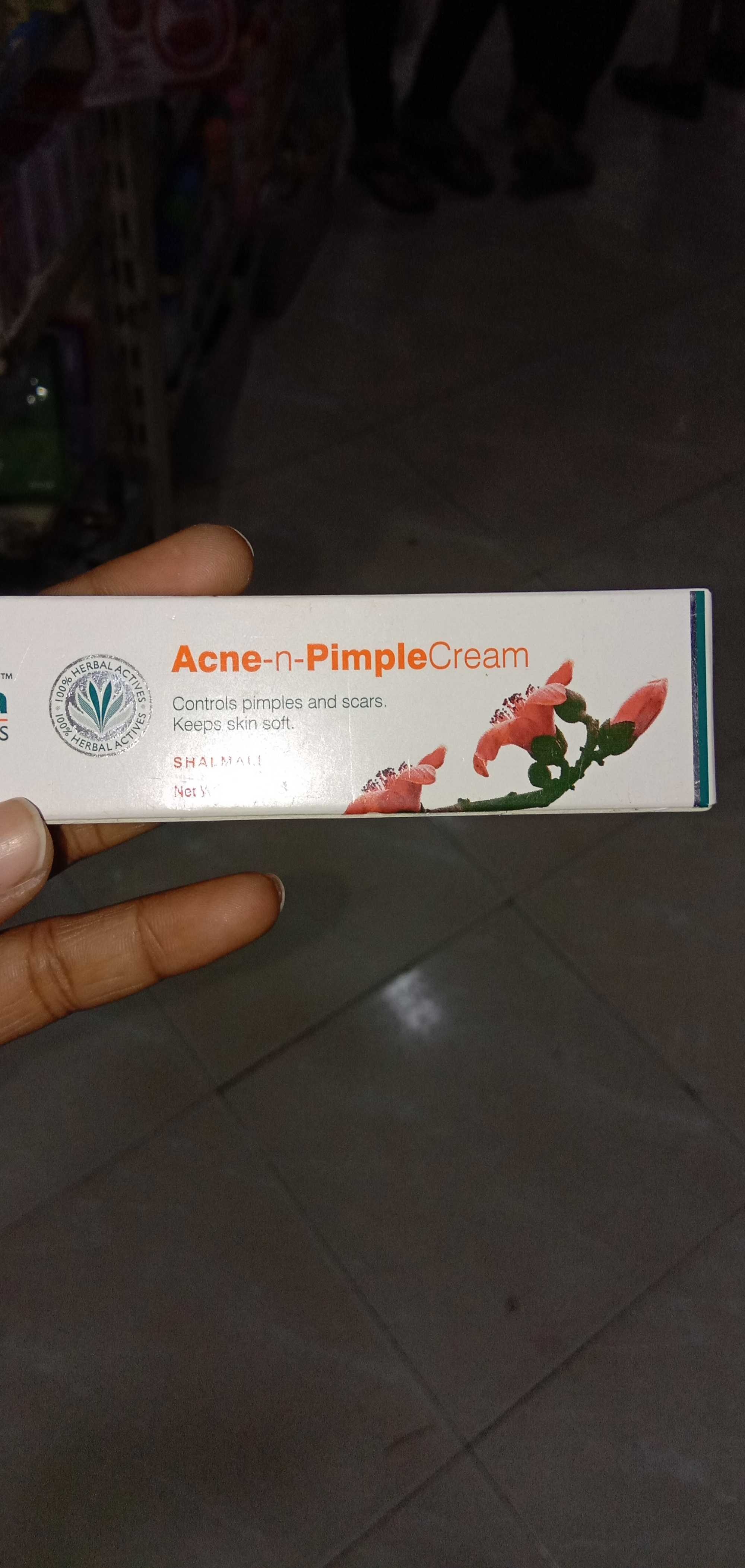 Acne n pimple cream - Product - en
