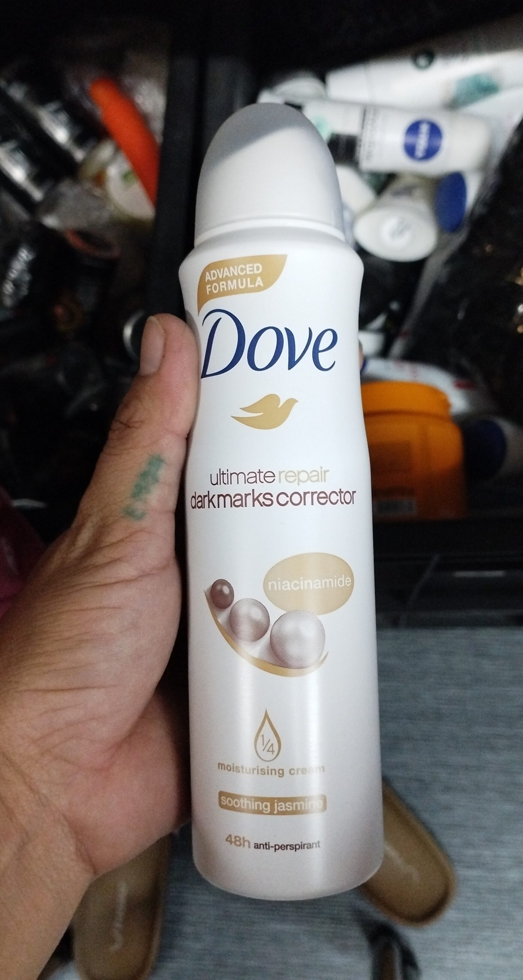 Dove white spray - Tuote - en